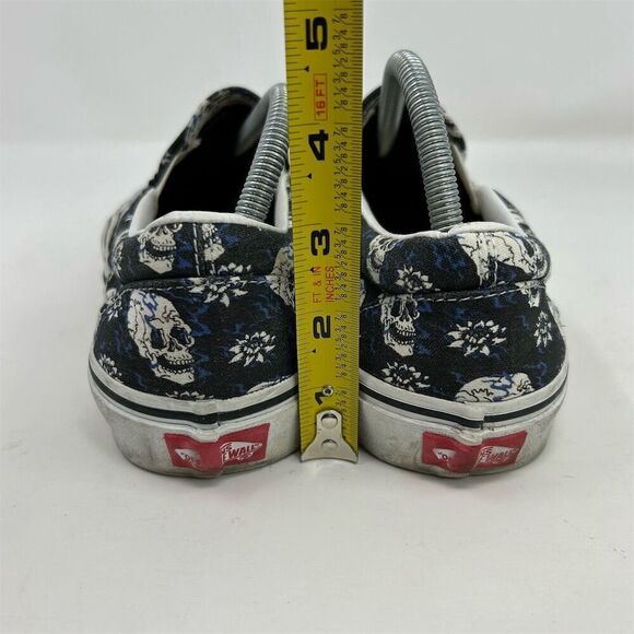 Vans Classic Slip-On Flash Black & Blue Skulls Unisex Shoes Size 11 Multicolor - Picture 9 of 14